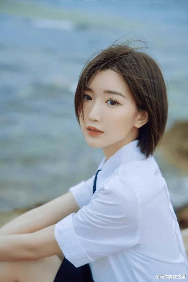 蛋白质 三四十岁还能演学生，我只服这5位女星，满脸胶原蛋白，看着太嫩