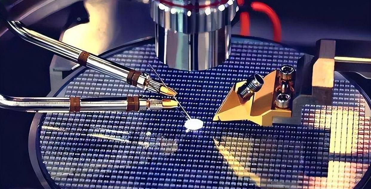 无线充电|美日荷对华芯片“核打击”，中方亮出真正实力，秀量子芯片生产线