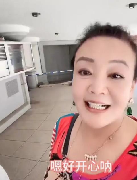 曝汪希玥跟妈妈感情深,对张兰爱答不理,曾看过张兰骂人