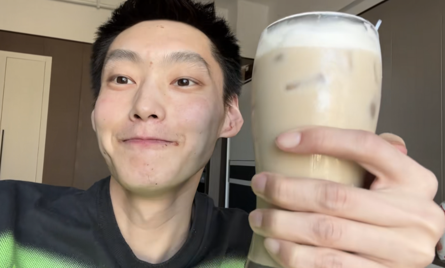 快乐小赵去世细节:患糖尿病仍不忌口,一天2杯奶茶,天天吃泡面