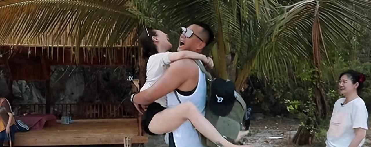 这一次,终于不再隐瞒了,王力宏裸打视频一经发布,网友直呼太恶心