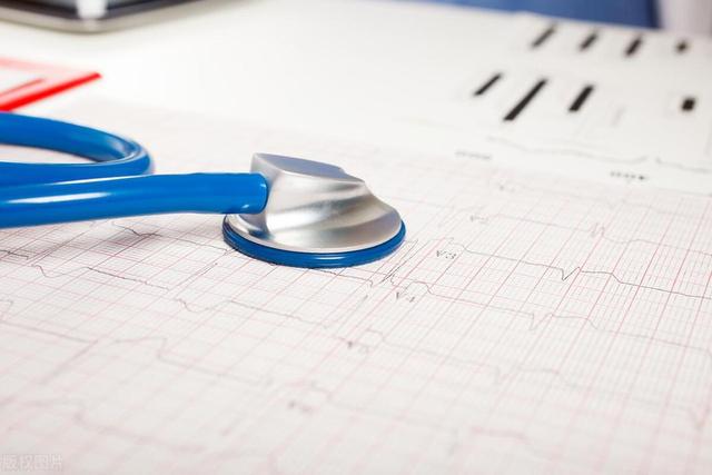 脾胃|男子晚上心梗离世!医生说:他有3次救命机会,可惜都错过了