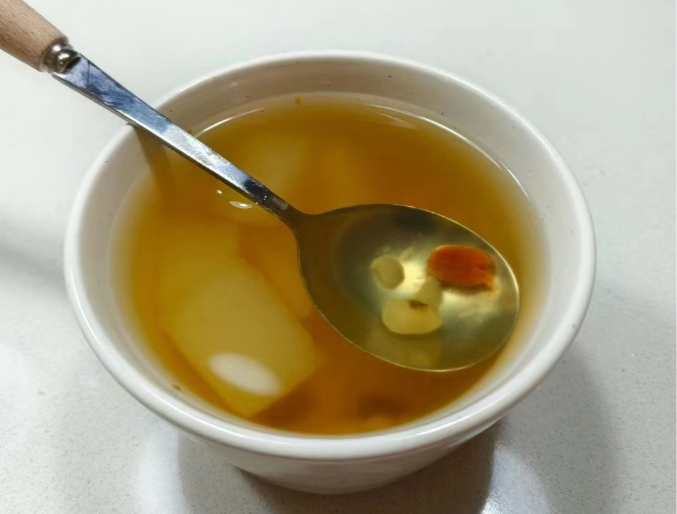 天然的“止咳汤”找到了，每天煮一锅，止咳润肺，冬天少生病！