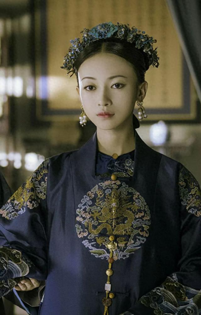 没演技，接烂剧，还能被夸成实力派，这些明星可能救过导演的命吧