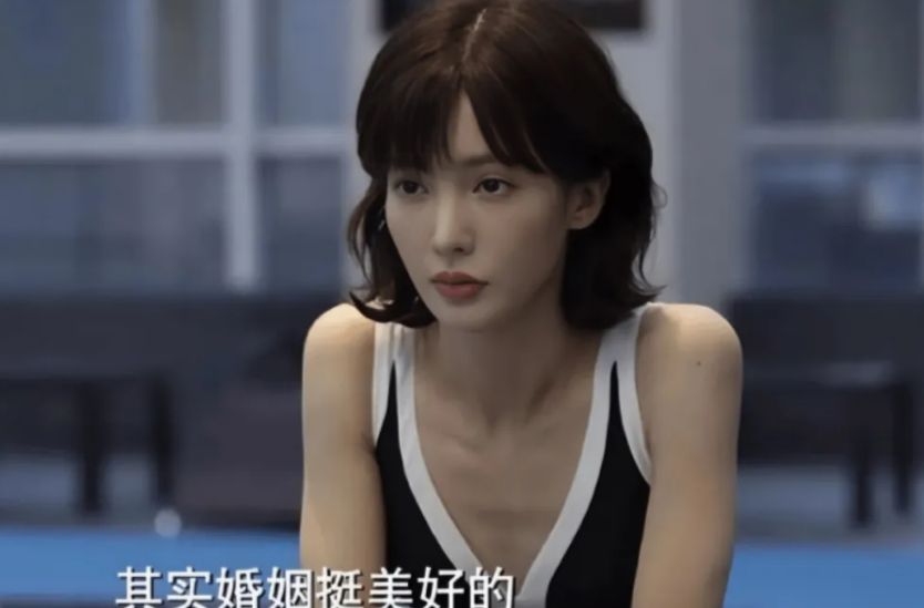 这一次，蒋欣的“水桶腰”和“大象腿”，是对畸形审美的反击！