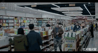 看了《燃冬》，感觉在电梯被摸的是“我”，浑身鸡皮疙瘩