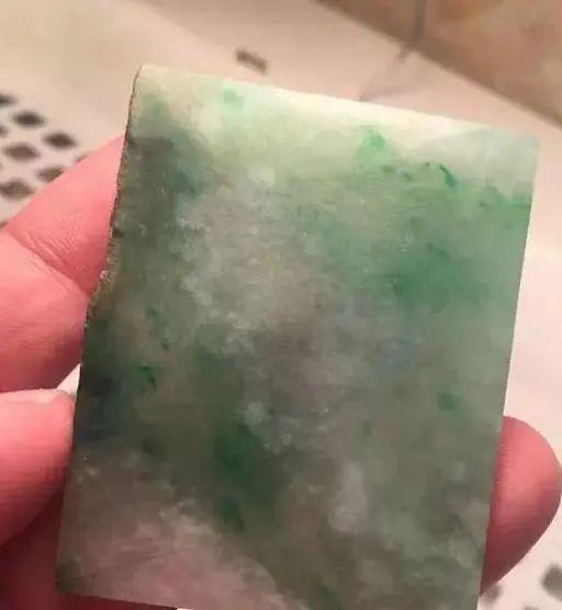 一块木那小片料,看看切完后是什么样