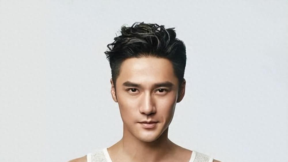 表面上衣冠楚楚，实则是流氓头子、家暴恶魔，这4位男星真会装!