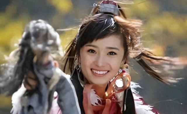 嘴唇厚、小鸡嘴，地包天，这8位女星看似貌美如花，实则奇怪