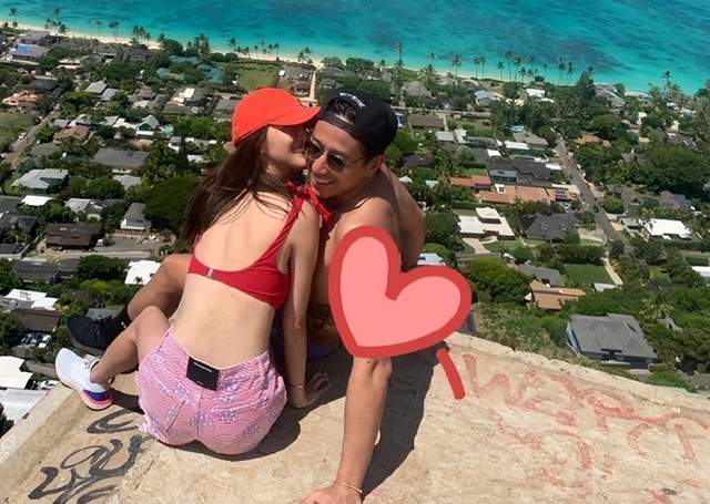 施伯雄|施伯雄对吴千语死心塌地，晒最新合照秀恩爱，百亿豪门为女方敞开