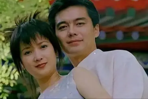 她演遍四大名著，弃同居5年男友，嫁三婚许亚军，患癌后才懂真爱