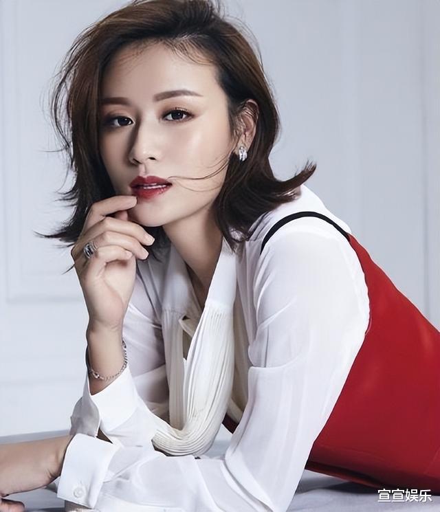 超女|7位超女现状:李宇春身患重病,何洁卑微求上浪姐,张靓颖被骗6亿