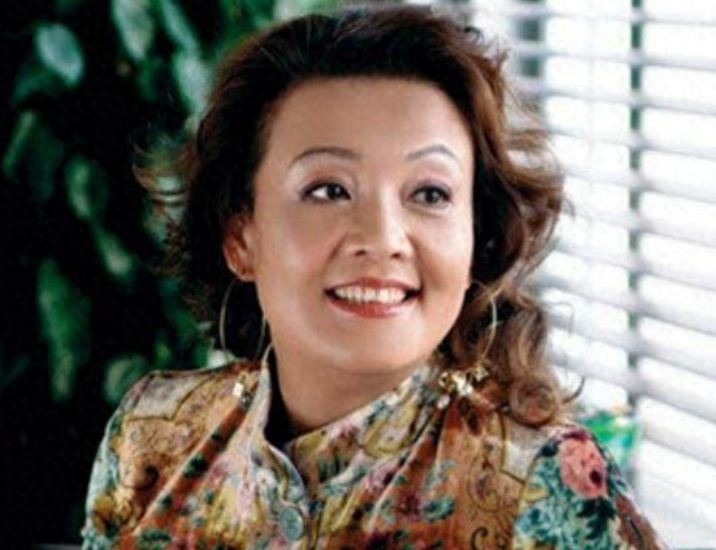 张兰再次直播自曝家丑:18年出生的小孙子,不是汪小菲的!