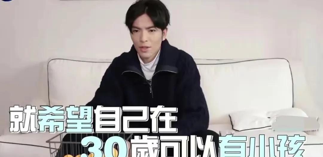 萧敬腾50岁女友不简单!曾与大佬相恋10年,两人合影动作引热议