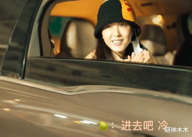 曾黎|又出现机场追星争议！曾黎被粉丝围堵找不到母亲，发文劝粉丝理性