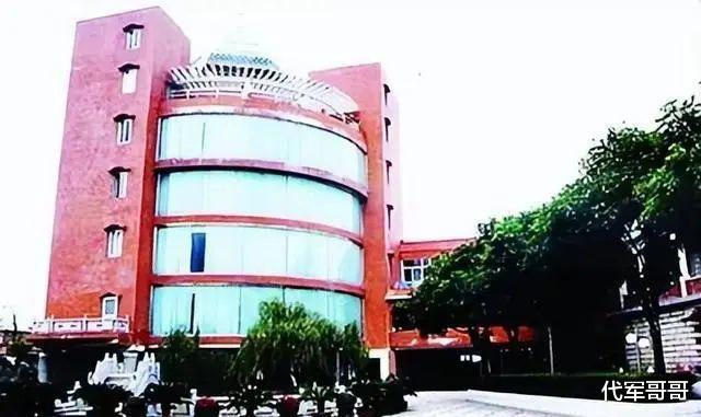 杨钰莹|52岁杨钰莹近照曝光,曾与赖文峰相恋,如今美如少女却还是孤身一人