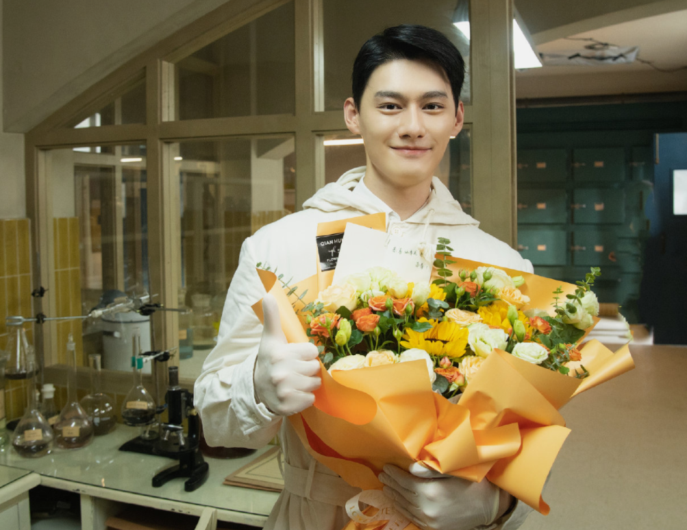 《暗夜与黎明》即将登陆央视,姚安娜首次挑战谍战剧,演技受期待