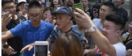 “艳门照”15年之后“当事人”猝然离世,陈冠希为何发文悼念?