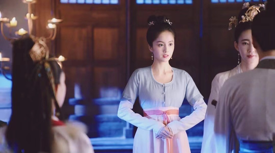 内娱的审美让人疑惑,长得漂亮的演丫鬟,长的一般的却总演女主