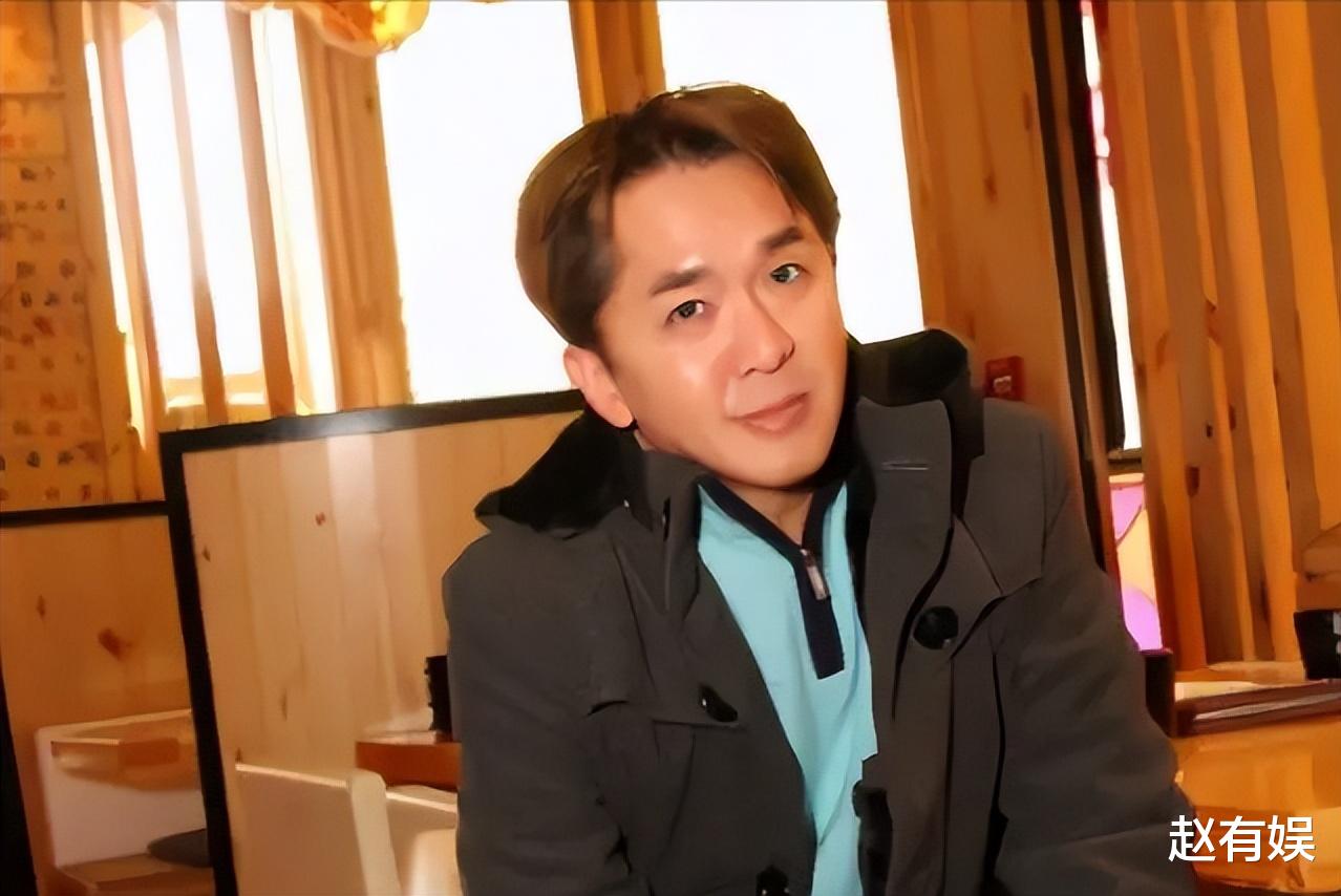 养3个女友，每人每月给50万工资，一周轮流陪2天，剩一天休息