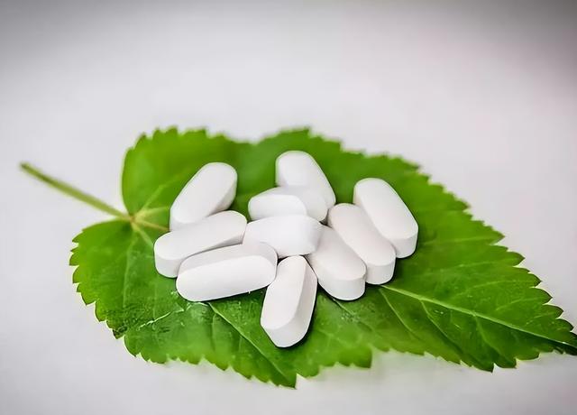 叶酸|女性每天吃片“叶酸”,坚持半年后,身体会有哪些变化?