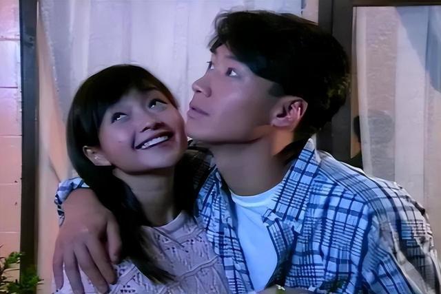 她曾是最美郭襄,被黎明狂追,却因精神病退圈,如今做了护士?