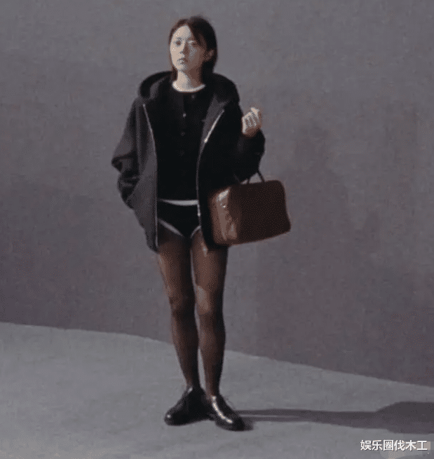 美甲 赵今麦造型频惹争议，波点裙、内裤外穿、齐刘海，20岁化妆成大妈