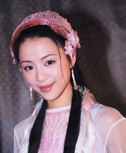 事实证明，被“导演太太团封杀”的张静初，早已走上了另一条大道