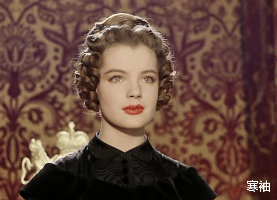 《茜茜公主》背后:罗密不愿意拍后两部,超6公斤的假发让她头疼