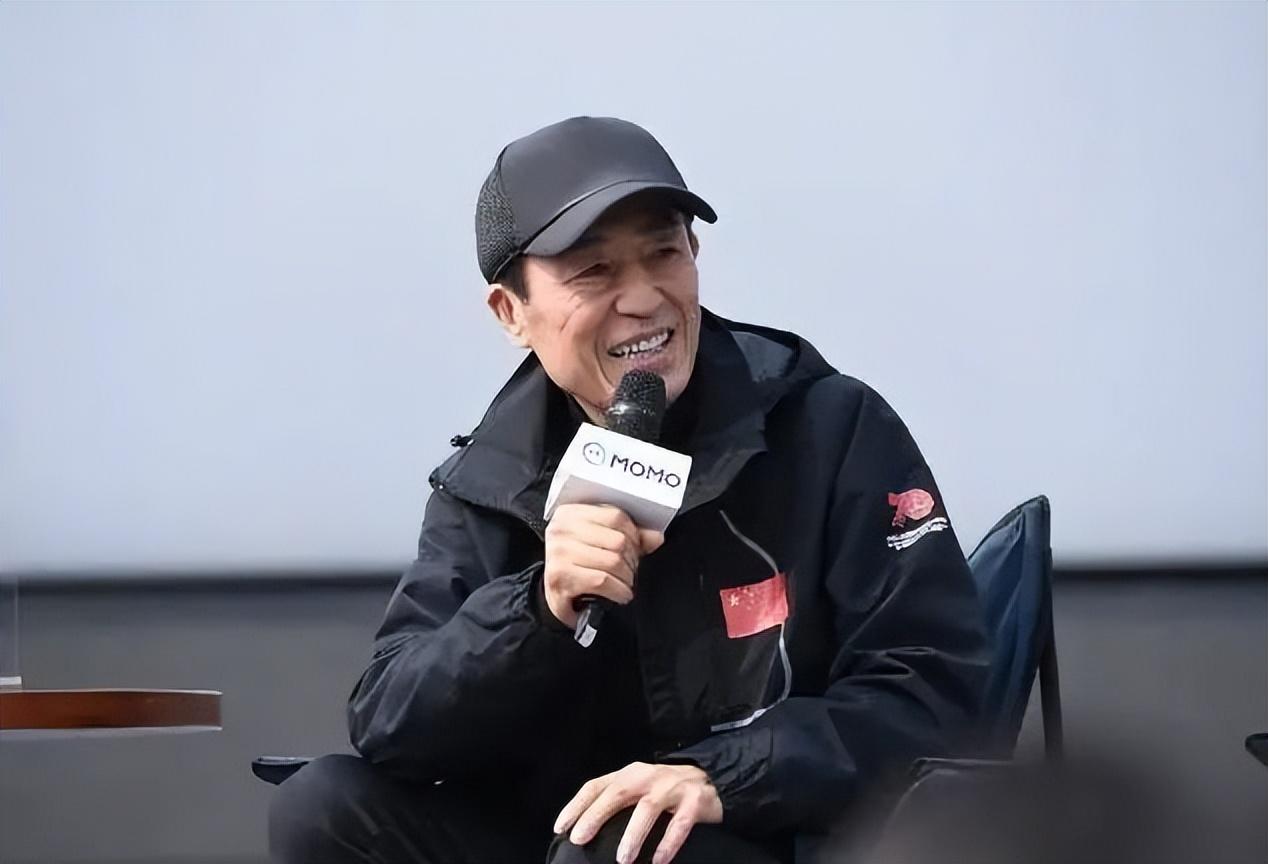 “一代国师”张艺谋:跌落神坛,晚节不保,文艺人设竟然都是伪装