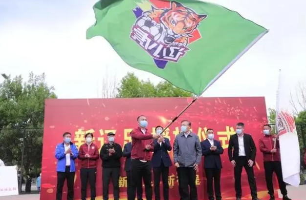 |足协新掌门正式上任,不问世事先看风水,首事先搬办公室