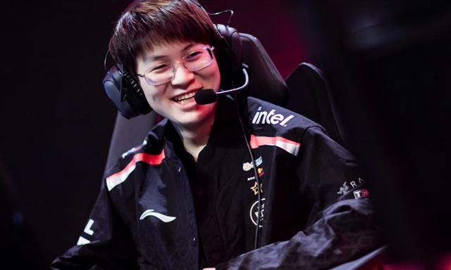 刷单|LOL主播直言不满：职业选手一举报我们就被封，凭什么他们能摆烂