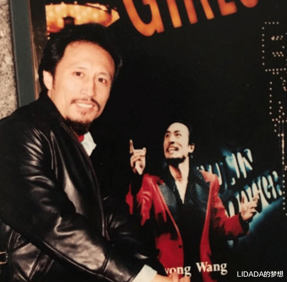 她长得美且有才,嫁知名演员恩爱40余载生一双儿女,一家幸福美满