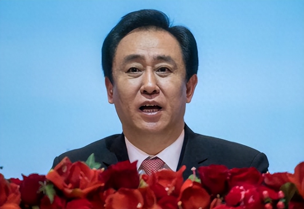 “恒大舞王”白珊珊，许家印眼中的貂蝉，却被曹德旺一句话戳穿