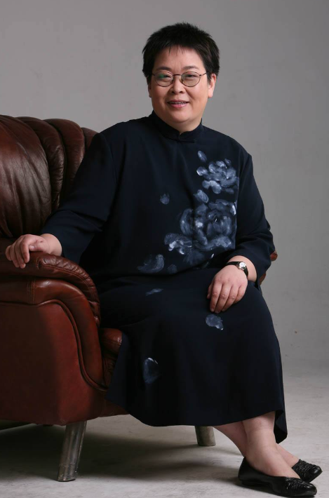 央视|年过40还不结婚,这7位央视女主持,个个知性靓丽情史干净