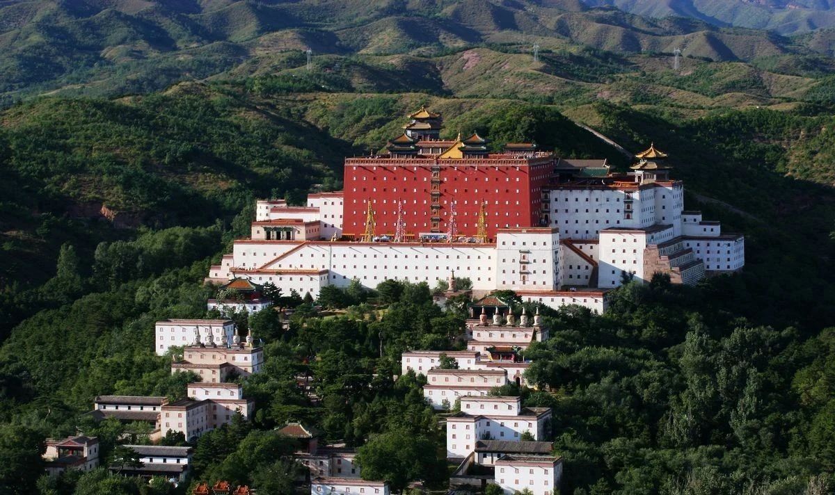 布达拉宫|藏于700米的高山上，有个浙江“小布达拉宫村”，免费有看点！