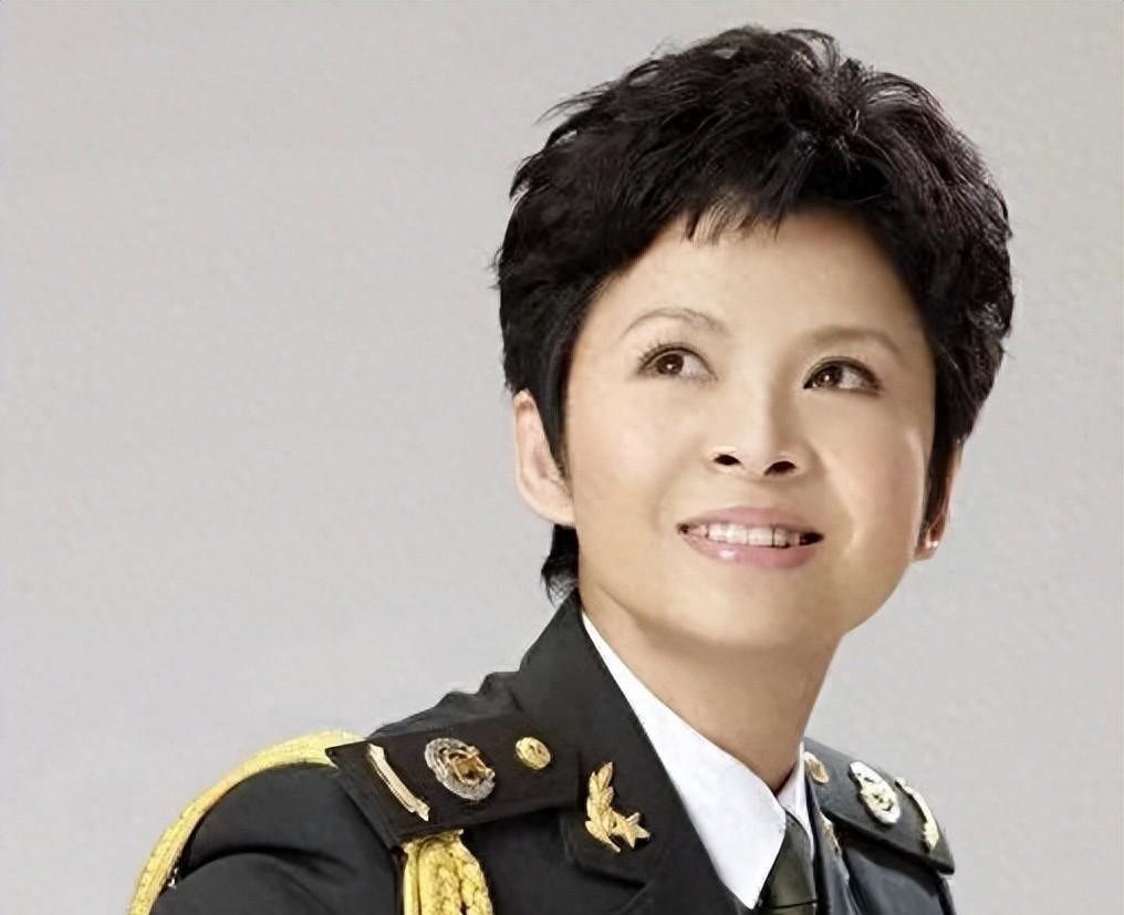 一百万一夜?赖昌星揭露两人真实的关系,董文华因为什么原因退圈?