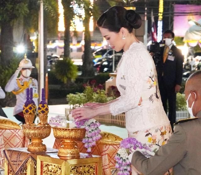 诗妮娜贵妃高开低走，苏提达欣喜脸颊发福，西拉米依旧禁足行宫