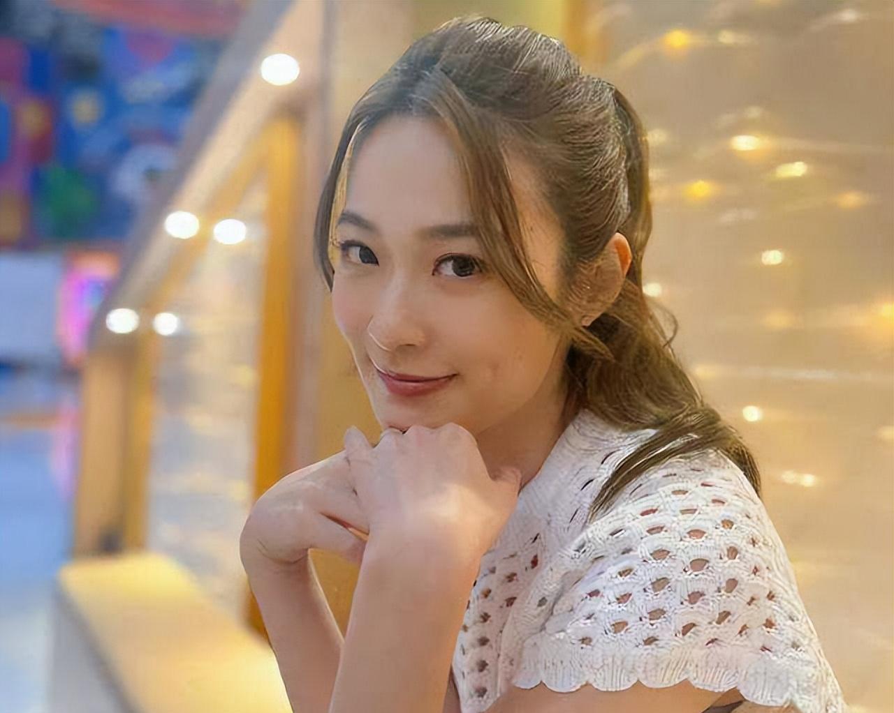 独宠一人？黄宗泽带TVB最漂亮花旦上内地拍节目，疑为女方铺路！