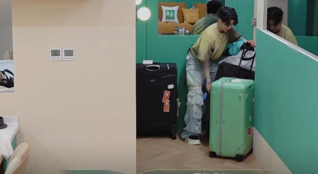 陈意涵|贾静雯和陈意涵破不和传闻,互相吐槽行李太多,住同一间宿舍