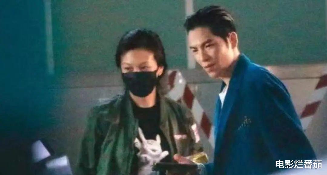 萧敬腾求婚大14岁经纪人，牵出明星和经纪人关系，只能用复杂形容