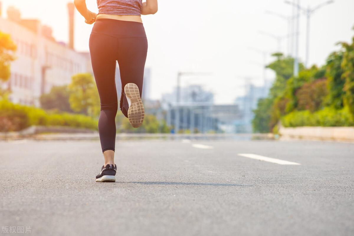 花生|跑步很累，怎么做才能跑起来更轻松？这9点值得去做