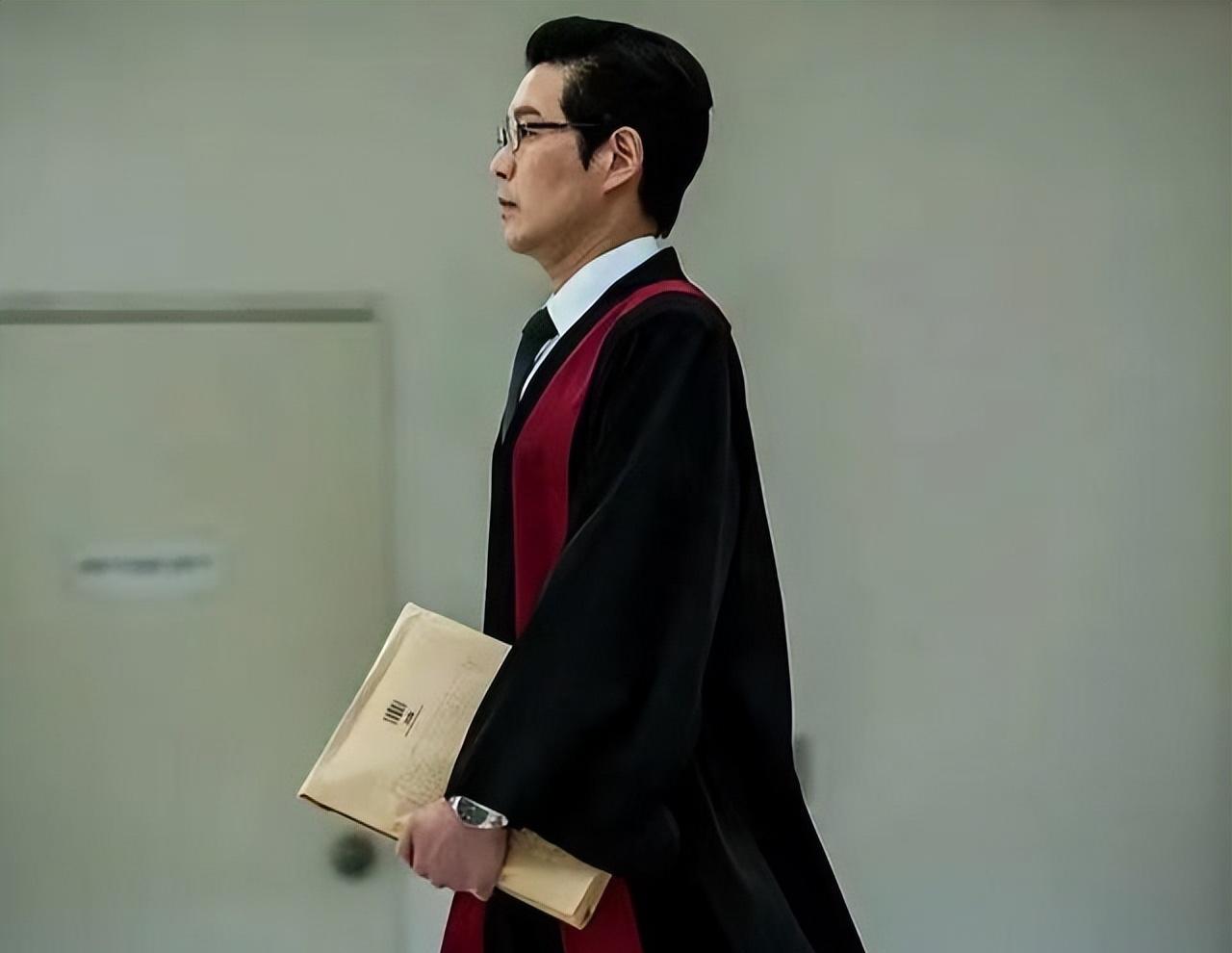 职场故事|超市卖了一罐6元红牛，结果被罚50000元，客户：出5千我撤销举报！