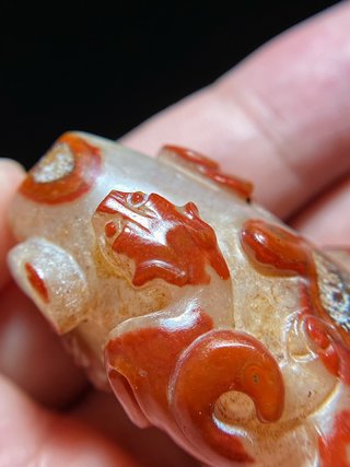 战国 红缟玛瑙 螭龙纹 玉勒 勒子