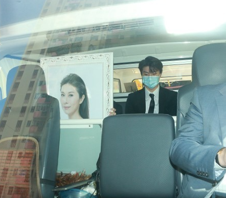 港媒:黎淑贤自杀一个月,丈夫超低价放售“凶宅”,详情曝光