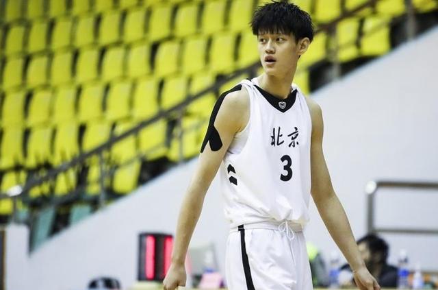 医学生|CBA找工作不易！新赛季注册人数比上季少25人 60+菜鸟有望首秀