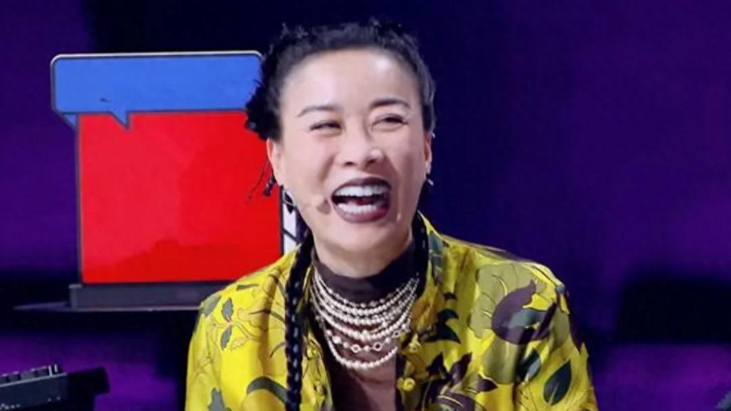 刀郎输了，那英才是最后赢家？原来《罗刹海市》才是“神预言”