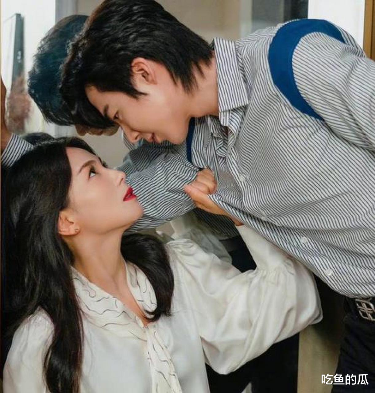 做自己的光:忍得了刘涛“面目狰狞”,忍不了秦海璐的“硅胶脸”