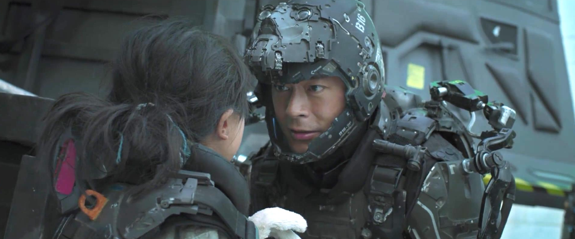 雪藏5年成本超2亿,预售仅4.3万,撤档改片名也救不了古天乐这片