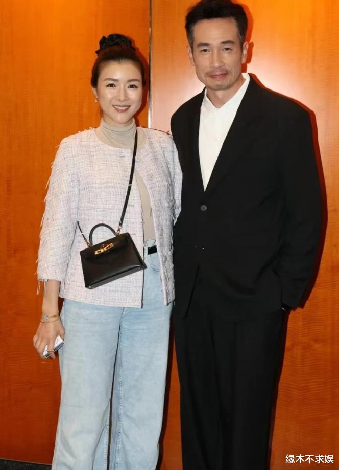 许绍雄女儿大婚众星云集!欧阳震华宣萱挽手,黄日华苗侨伟现身!